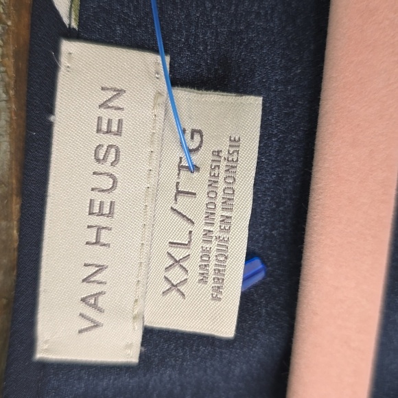 Van Heusen Blue and Pink Flutter Sleeve Blouse, Plus Size XXL - Picture 3 of 4